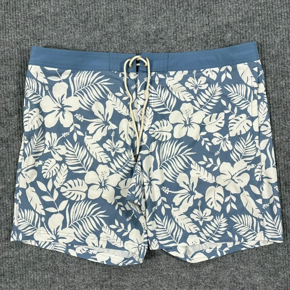 American Eagle Mens Swim Trunks Size 2XL Blue White Floral Board Shorts